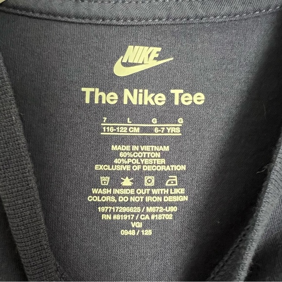 Nike Boys Club Express T-shirt Navy Blue size 7 - Picture 2 of 3